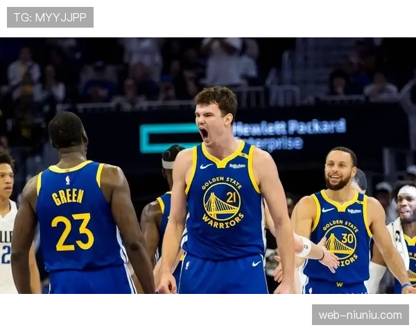 剖析勇士快打旋风战术：波斯特三分连中成开局关键