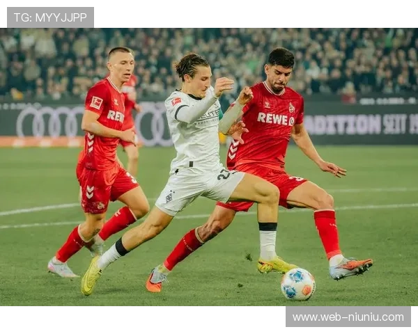 门兴3-0海登海姆，迪克斯点射破门锁定胜局