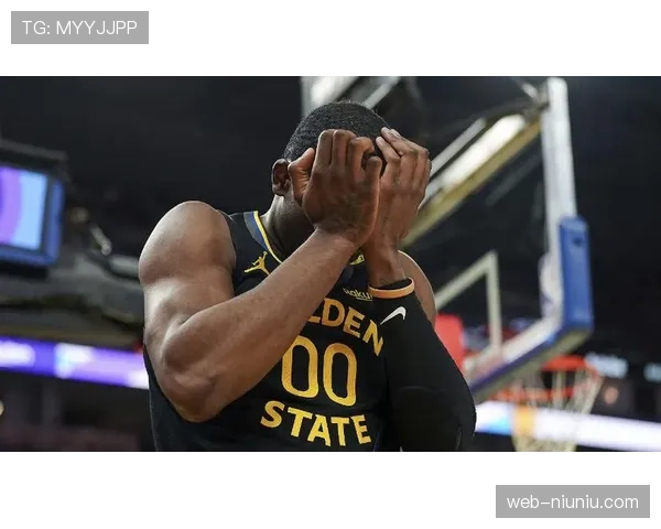 勇士兜售库明加遇冷，国王拒接蒙克合同转向侧翼补强