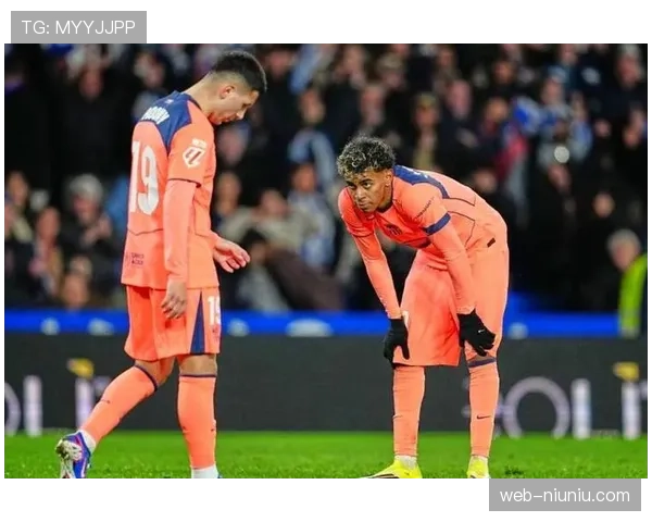 VAR争议再起：巴萨对阵社会三球被吹引发讨论